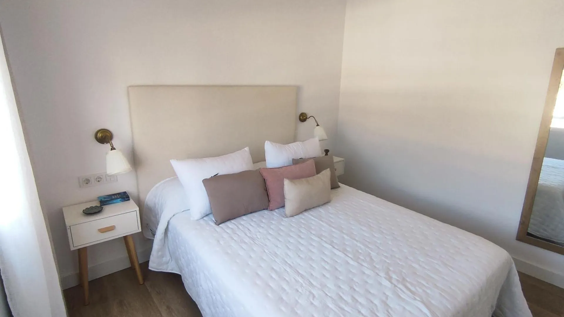 Apartamento Lunamar Nerja Seaviews & Communal Pool 0*,  Spain